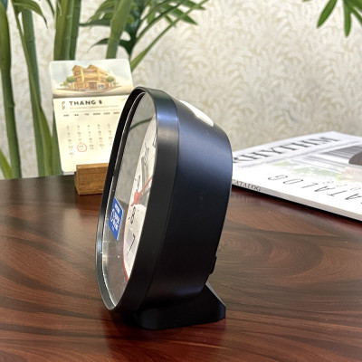 Đồng hồ Rhythm 8RE674WR02 – Kt 10.0 x 10.3 x 5.7cm, 110g. Vỏ nhựa, dùng PIN