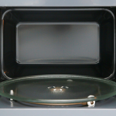 Lò vi sóng Panasonic NN-ST25JWYUE - Dung tích 20L, Công suất 800W, Đa dạng chức năng: hâm, nấu, rã đông, 9 thực đơn tự động, Bảng điều khiển điện tử tiếng Việt - Hàng chính hãng - Bảo Hành Chính Hãng 12 tháng