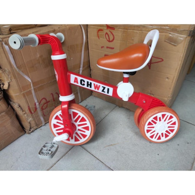 Xe Chòi Chân Kết Hợp Bàn Đạp Cho Bé Siêu Xinh Cho Bé - Hàng Khuyến Mãi Của Bobby