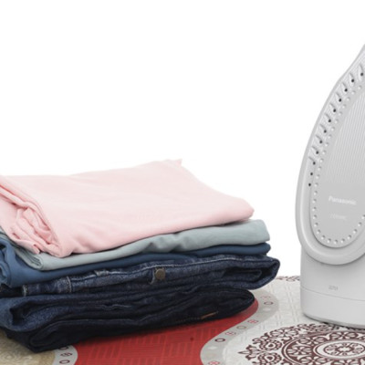 [Hàng Chính Hãng] Bàn Ủi Hơi Nước Panasonic NI-S530 – 2400W, Đế phủ titan chống dính