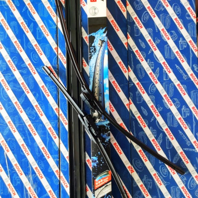 BỘ GẠT MƯA BOSCH AEROTWIN EURO SET VOLVO XC40 XC90 S90 (20X24)