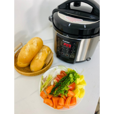 Nồi áp suất điện đa năng Rapido RPC900-D1 cao cấp, lòng nồi Inox, bảo hành 1 năm toàn quốc, 12 chế độ nấu tự động - Hàng chính hãng