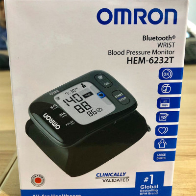 Máy Đo Huyết Áp Cổ Tay Cao Cấp Omron Hem-6232 T