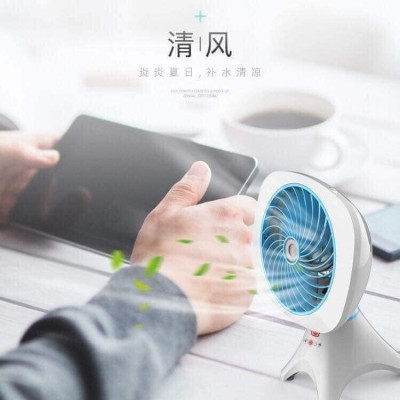 Quạt Phun Sương Mini, Quạt Để Bàn, Quạt Làm Mát Bằng Hơi Nước Có Chân Vững Chắc - Hàng Nhập Khẩu