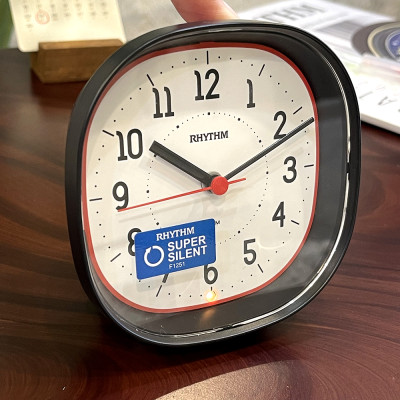 Đồng hồ Rhythm 8RE674WR02 – Kt 10.0 x 10.3 x 5.7cm, 110g. Vỏ nhựa, dùng PIN