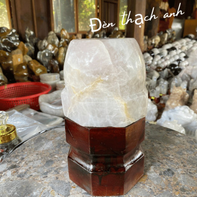 Đèn Thạch Anh Tự Nhiên NHASAN DTA02 “Mang Lại Sự Bình An” 2.84kg (KT: 21.5 x 11.5 (cm))