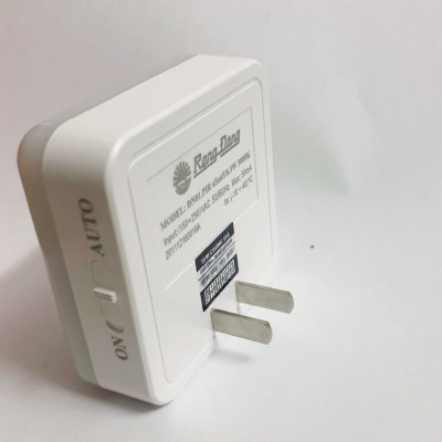 Đèn ngủ cảm biến Rạng Đông, tích hợp cảm biến chuyển động, cảm biến ánh sáng Model ĐN01.PIR 55x55/0.3W