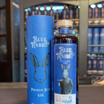 Rượu Gin Nhật Bản Blue Rabbit Premium Chai 700ml