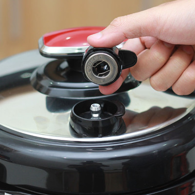 Nồi Áp Suất Đa Năng Sunhouse DNDSHD1552 - 5L (Đỏ Đen) - Hàng chính hãng