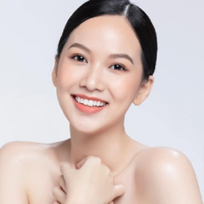 Sữa Tắm Dưỡng Trắng Mịn Da Hương Hoa Cow Milky Body Soap Pump Chiết Xuất Sữa Bò Tươi Refil 400mL