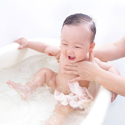 Tắm Gội 2 Trong 1 Chiết Xuất Jojoba/Hoa Hướng Dương 50ml - Bao Bì Mới