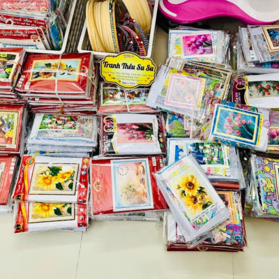 Tranh thêu chữ thập Cửu ngư cành mai vàng LV3468, kích thước 124 x 58 cm