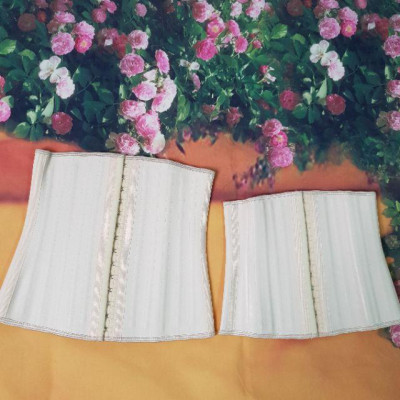 Đai nịt bụng (gen siết giảm eo) Latex 25 xương thép loại dài cao 29 cm nhập khẩu chính hãng Italy