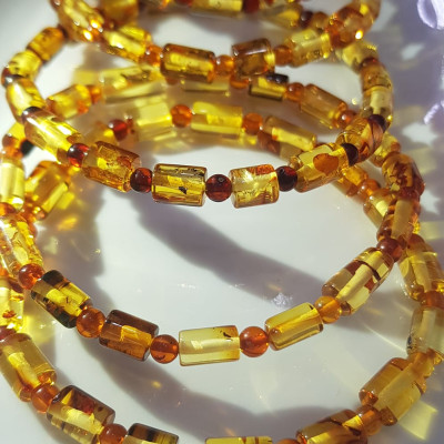 Vòng tay đá Hổ Phách Lu Kiểu SỊN tự nhiên Rẻ Đẹp Màu Vàng Anh Đậm nhạt 6mm  Nữ người lớn và bé nhỏ đeo rất xinh đẹp sang tốt sức khỏe không đá nào sánh kịp  Đá hổ phách không chỉ quý Chuẩn tốt hợp mệnh Thổ, mệnh Kim, mệnh Thủy may mắn tài lộc ạ