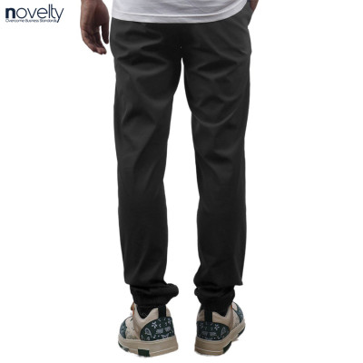 Quần thể thao nam Novelty Regular fit họa tiết in phản quang xám đậm NQTMMDNPSR230593D