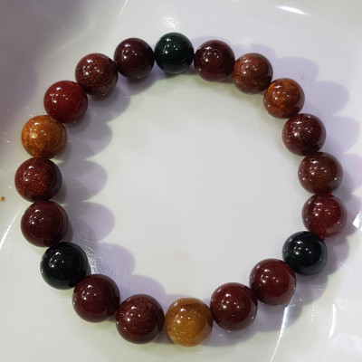 Vòng tay Nữ đá thạch anh tóc tam tài tự nhiên  Vòng vip size 10li / 10mm đậm đẹp đa sắc đậm sang trọng đẹp quyến rũ quyền lực  Ý nghĩa chiêu tài hút lộc may mắn, tài lộc tiền tài và sức khỏe món quà thật sự ý nghĩa ạ