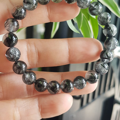 Vòng tay thạch anh tóc đen tự nhiên nữ size hạt 8mm màu đen trắng bóng đẹp hợp mệnh thủy mệnh Mộc đeo đẹp may mắn hợp mệnh tuổi tốt sức khỏe công việc  ạ