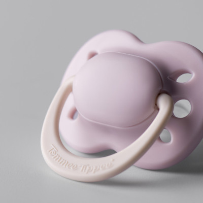 Ty Ngậm Sơ Sinh Newborn Cho Bé Tommee Tippee 0-2 Tháng (Vỉ Đôi) 