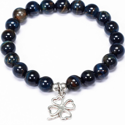  Vòng tay cho bé đá mắt hổ xanh đen charm cỏ 4 lá mệnh thủy, mộc - Ngọc Quý Gemstones