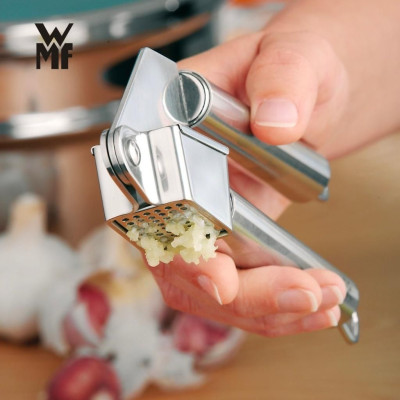 Dụng Cụ Kẹp Tỏi WMF PROFI PLUS GARLIC PRESS L 17.5CM Bằng Thép Cromargan Không Gỉ - 1871636030