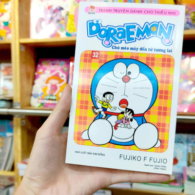 Doraemon - Chú Mèo Máy Đến Từ Tương Lai - Tập 32 (Tái Bản 2023)