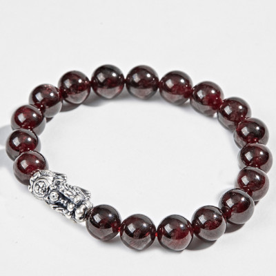 Vòng Đá Garnet Phối Charm Bạc (9mm) Ngọc Quý Gemstones