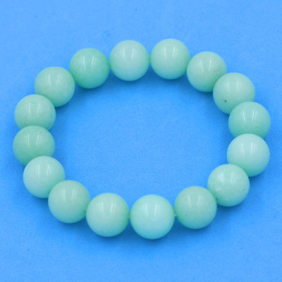 Vòng đeo tay ngọc bích xanh 12 ly 16 hạt
