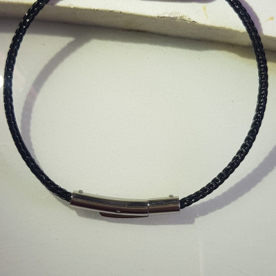 Vòng tay charm Lu Thống Đồng Tiền Đẹp Đá Cẩm Thạch tự nhiên Xanh Đậm đẹp dây đen có khoen Hợp Nữ mệnh Thủy mệnh Mộc hợp ạ