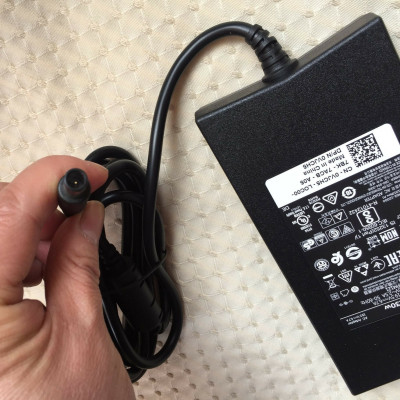 Adapter sạc laptop Dell 130w (19.5v-6,7A) Slim, kim to 7.4mm x 5.0mm dùng cho laptop  Precision M4400,M4500, Latitude E6400, E6410,E6500,E6510,E6420,E6520,E6430,E6530,E7240,E7440,E6440,E6540 - Hàng chính hãng