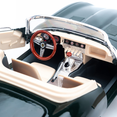 Mô Hình Xe Jaguar E-Type Cabrio Green 1:18 Bburago - MH-12046