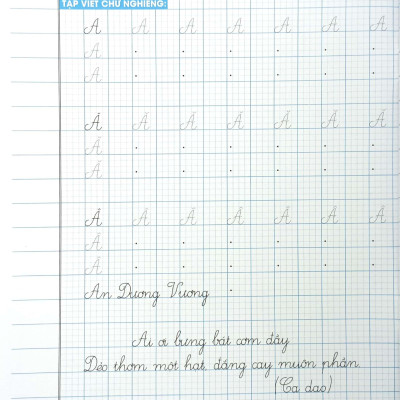 Vở Ô Li Theo Mẫu Chữ 3 - Tập 1 (Bám Sát SGK Chân Trời Sáng Tạo)