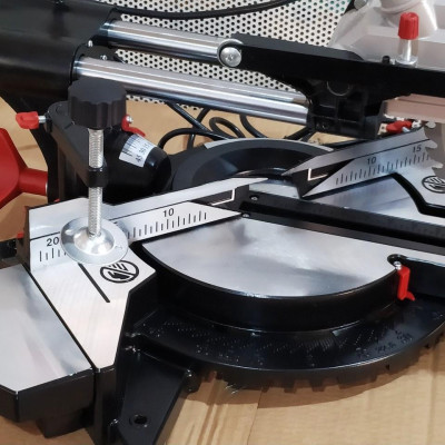 MÁY CẮT ĐA NĂNG THANH TRƯỢT BTEC BT1030 (2000W) - HÀNG CHÍNH HÃNG + TẶNG LƯỠI CẮT 255M + TẶNG 3 BAO TAY TOLSEN 45006