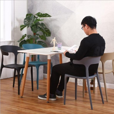 Ghế Nhựa Đơn Giản Hiện Đại Đúc PP Nguyên Chiếc, Ghế Phòng Ăn Ban Công Quán Coffee Hội Trường Đa Năng BGN004