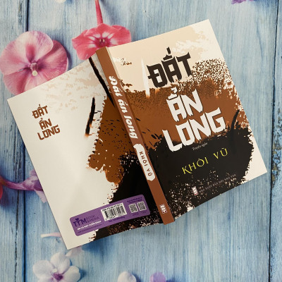 Đất Ẩn Long
