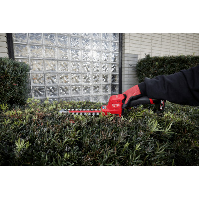 MÁY CẮT TỈA HÀNG RÀO MILWAUKEE M12 FHT 20 - HÀNG CHÍNH HÃNG