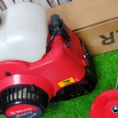 MÁY CẮT CỎ BGAS BGA-4111F (1500W, 2 THÌ)- HÀNG CHÍNH HÃNG