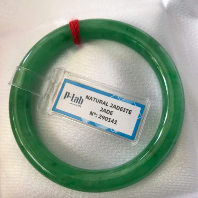 Vòng Tay Nữ Đá Ngọc Cẩm Thạch Tự Nhiên Lý R Ni 50mm Chột 8mm Vòng kiểm định P Lab No 290141 Màu Xanh lý đậm đều bóng đẹp nữ 50kg - 54kg ạ