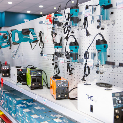 Máy vặn vít Tholux M-8096 Dùng pin Không Chổi Than, Lực Siết 100N.m