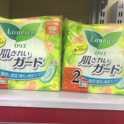 Băng vệ sinh Laurier không cánh - Nội địa Nhật Bản