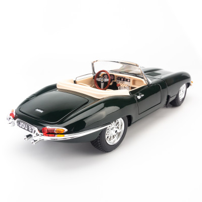 Mô Hình Xe Jaguar E-Type Cabrio Green 1:18 Bburago - MH-12046
