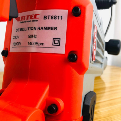 MÁY ĐỤC BÊ TÔNG 30 LY BTEC BT8811 (1800W)- HÀNG CHÍNH HÃNG