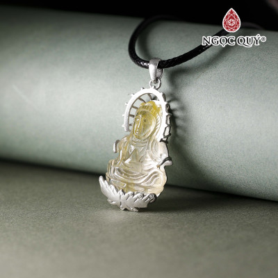 Dây chuyền phật bà thạch anh tóc vàng bọc bạc 34x18mm mệnh thủy, kim - Ngọc Quý Gemstones