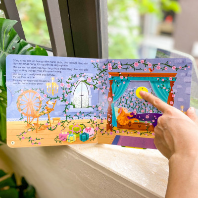 Sách Chuyển Động - First Stories - Công Chúa Ngủ Trong Rừng - Sleeping Beauty