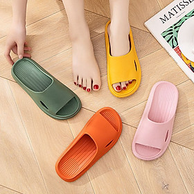 Dép xốp  sọc cao cấp  đi trong nhà , mang trong văn phòng, nhà tắm , đế dép làm bằng nhựa chống trơn trượt ,chống thấm nước , êm nhẹ  ,mềm mại mang lại cảm giác thoải mái  cho người sử dụng