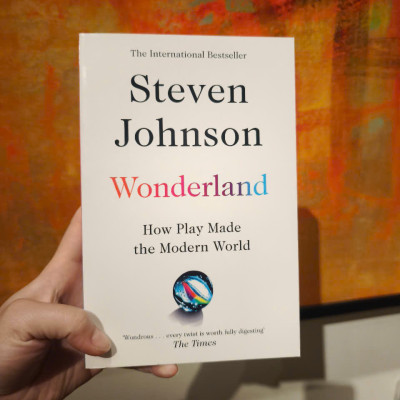 Sách - Wonderland: How Play Made the Modern World by Steven Johnson - Nonfiction / History / Science