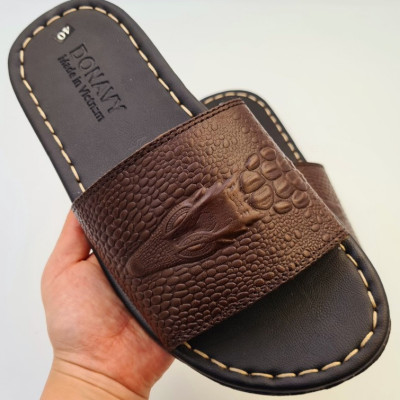 Dép Quai Ngang Nam Da Bò Thật 100%,DONAVY Kiểu Đầu Cá Sấu Đi Rất Nhẹ Và Êm DCSDN