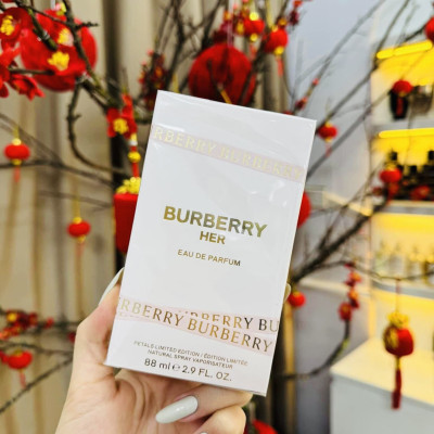 Nước Hoa Nữ Burberry Her Petals Limited Edition 88ml