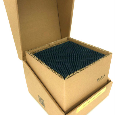 1 Viên Than hoạt tính khử mùi dạng tổ ong - Nhãn hiệu Vina Sorb HN81 - Quy cách 10cm x 10cm x 10cm