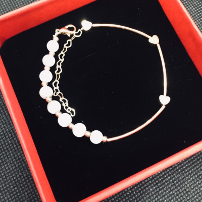 Siêu phẩm Lắc tay trái tim, Phong cách hàn quốc, mạ vàng 24K, đình đá opal, hạt tròn 6li, Kèm hộp đựng hoa hồng