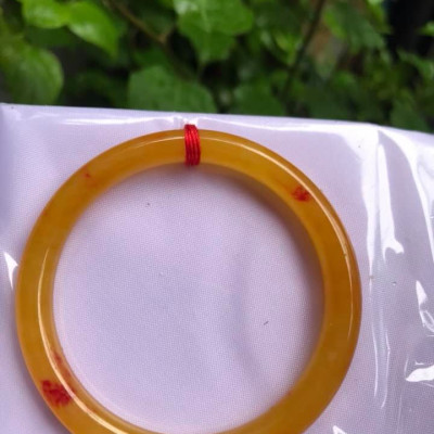 VÒNG TAY ĐÁ CẨM THẠCH VÀNG ANH TƯƠI BÓNG ĐẸP SIZE VÒNG 48MM NỮ MỆNH KIM THỔ, THUỶ